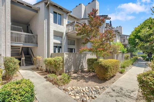 a-2265 Sun Glory Ln, San Jose, CA, 95124-1457 | Card Image