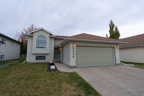 8938 107a Ave, Grande Prairie, AB, T8X1J8 | Card Image