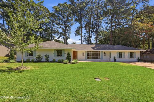 5326 Balmoral Dr, Jackson, MS, 39211-4615 | Card Image
