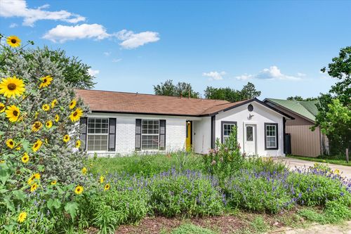 10405 Georgian Dr, Austin, TX, 78753-3624 | Card Image