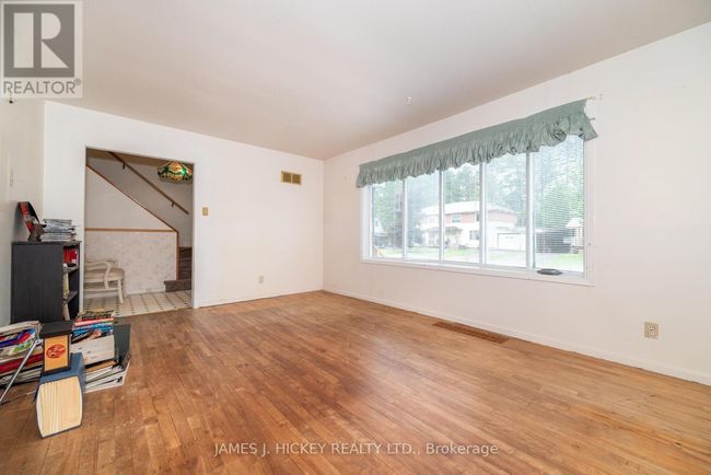 100 Algonquin St, House other with 4 bedrooms, 1 bathrooms and 2 parking in Deep River ON | Image 6