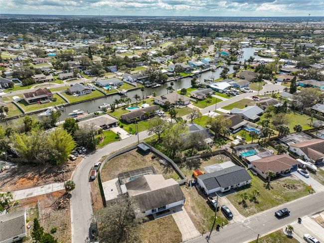 6333 Spanish Main Dr, House other with 2 bedrooms, 2 bathrooms and null parking in APOLLO BEACH FL | Image 47