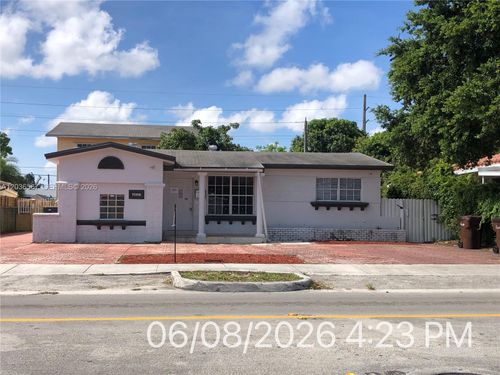 447 E 32nd St, Hialeah, FL, 33013-3340 | Card Image