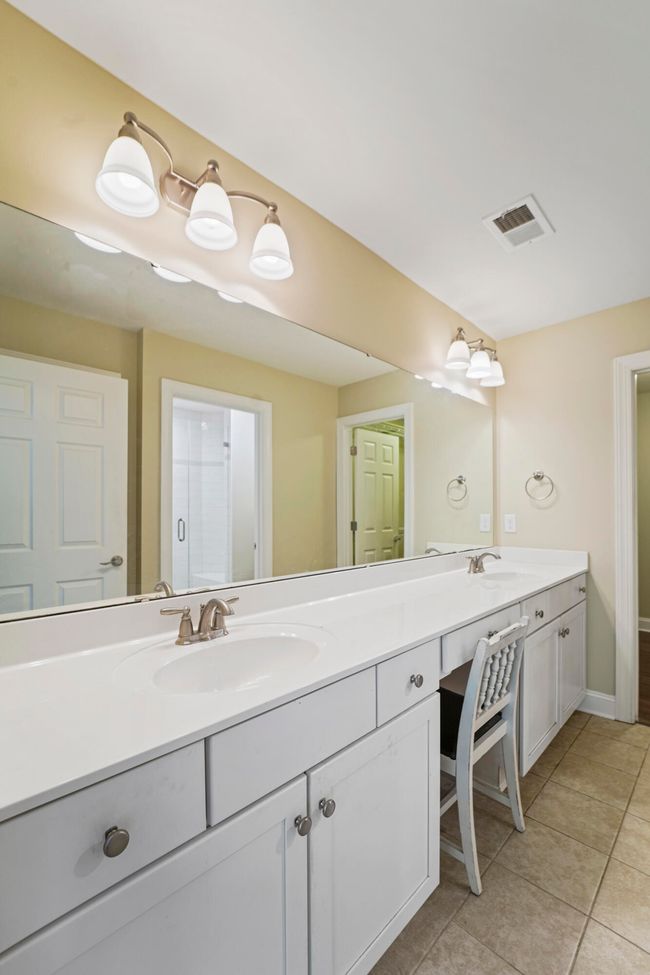 full bath | Image 22