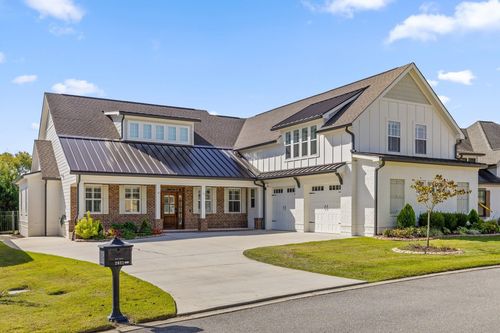 2621 Copper Cv, Ooltewah, TN, 37363-3002 | Card Image