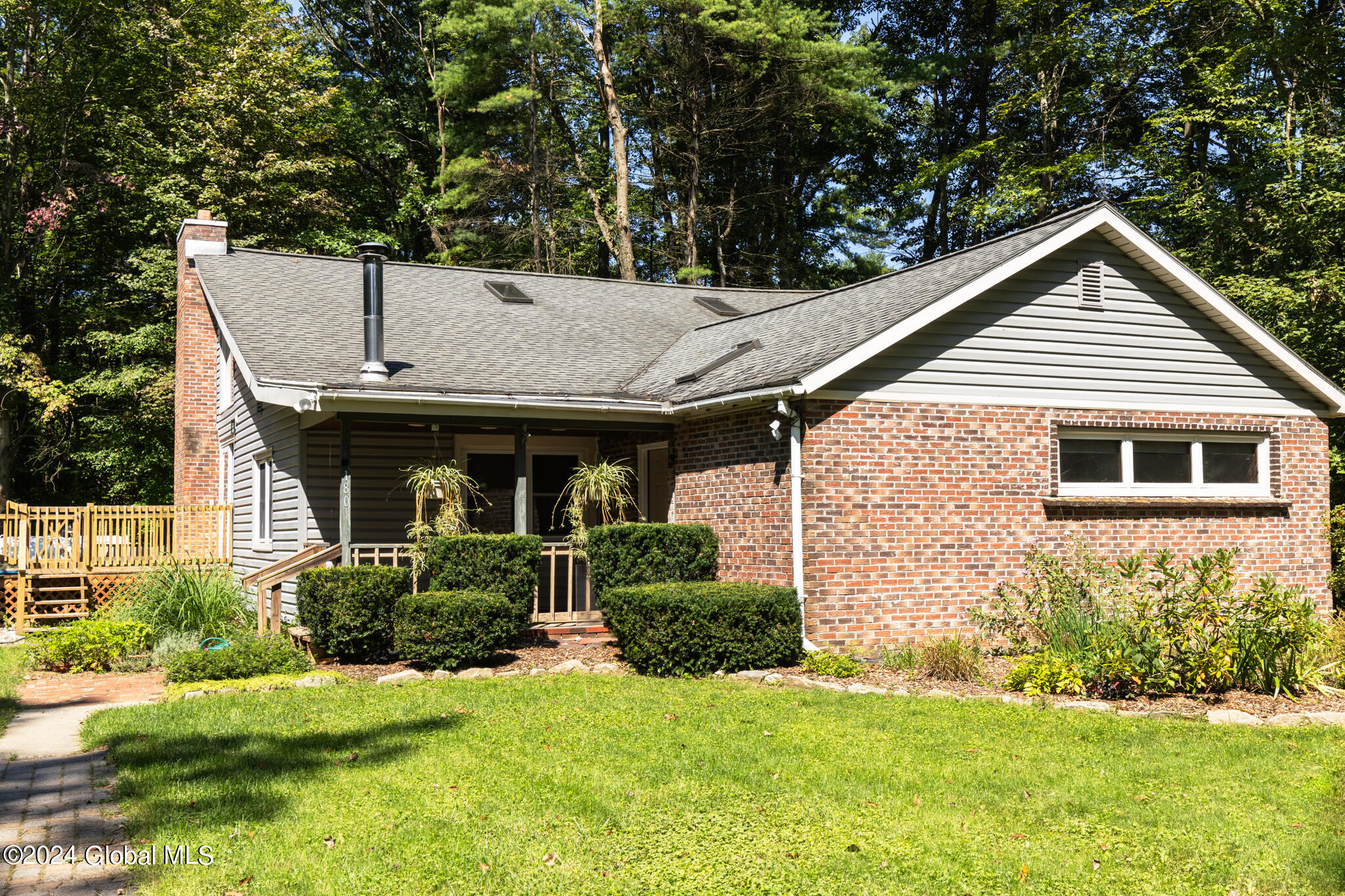 Wilton Gansevoort Rd, Gansevoort, NY 12831