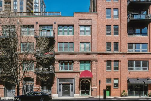 308-420 Ontario St, Chicago, IL, 60654-6433 | Card Image