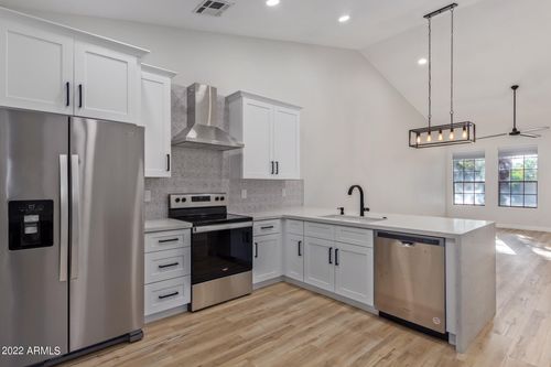 11 N Concord St, Gilbert, AZ, 85234-5920 | Card Image