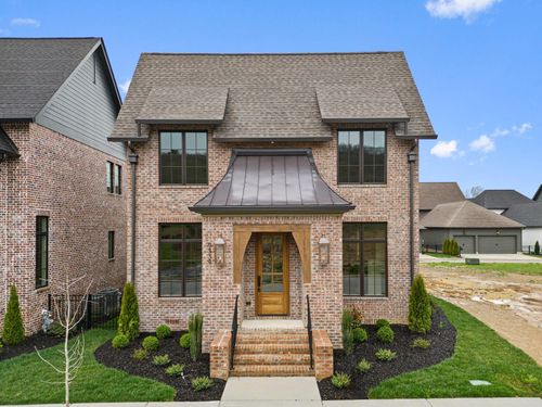 9339 Calder Cir, Ooltewah, TN, 37363-5830 | Card Image