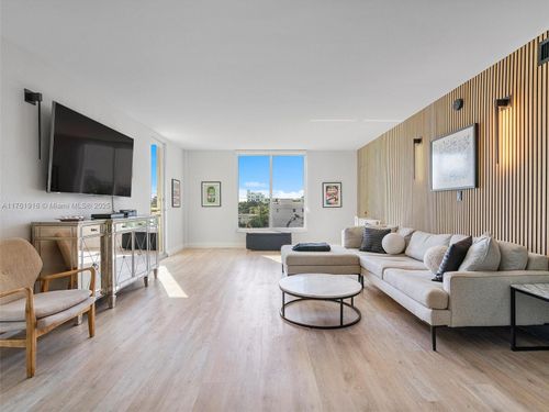 apt-4h-10350 W Bay Harbor Dr, Bay Harbor Islands, FL, 33154-1236 | Card Image