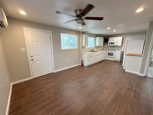 b-907 Stover Avenue Sw, Albuquerque, NM, 87102 | Card Image