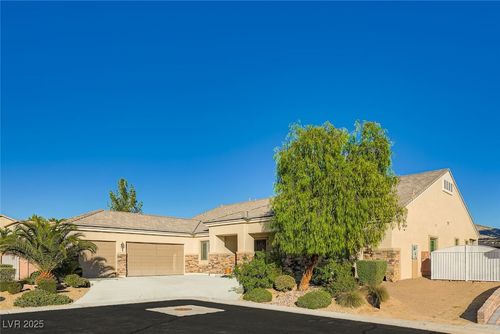 4996 Moncada Way, Las Vegas, NV, 89149-4705 | Card Image