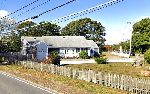 54 Old Main St, South Yarmouth, MA, 02664-5645 | Card Image