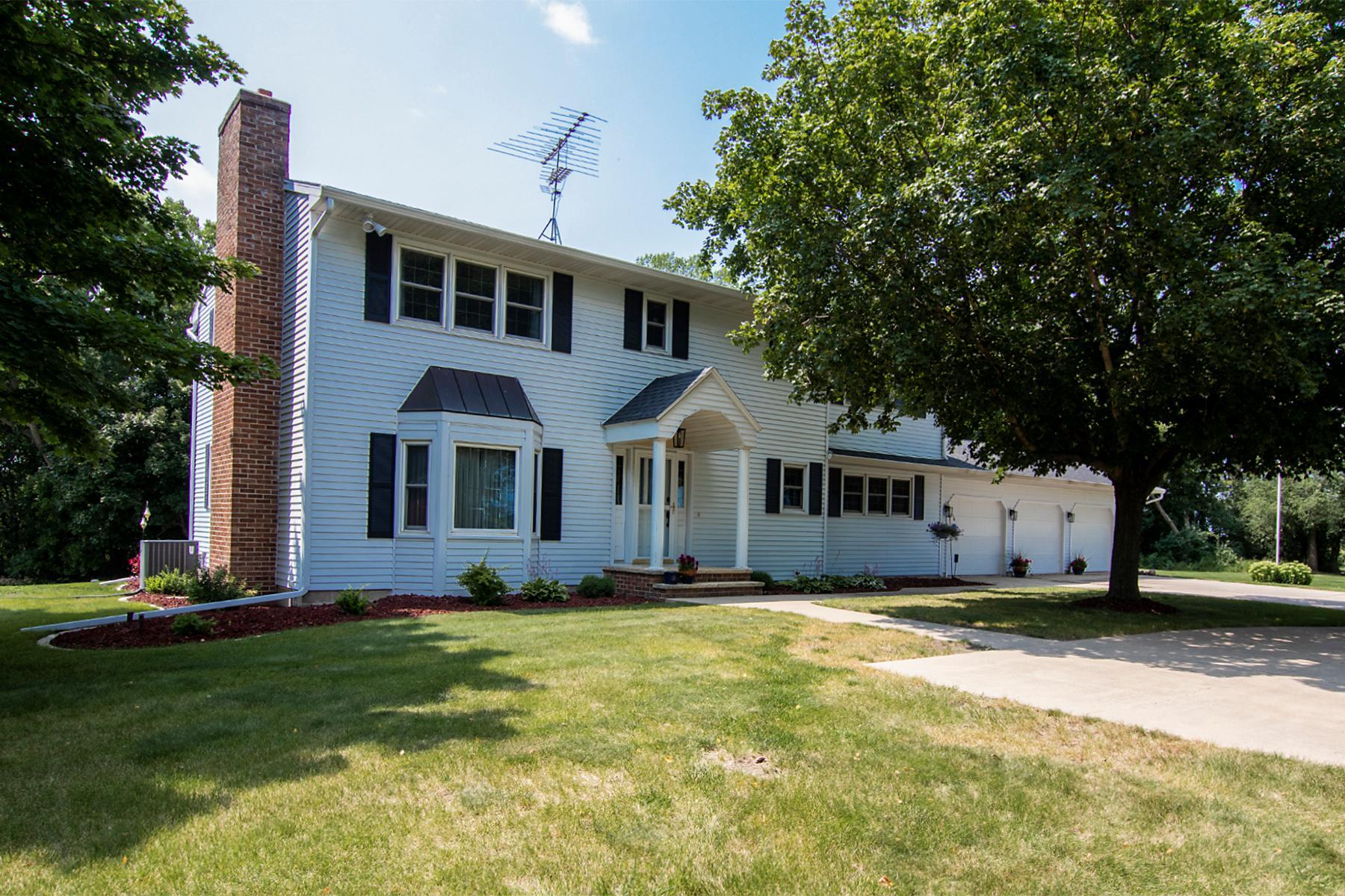 170th St, Hutchinson, MN 55350