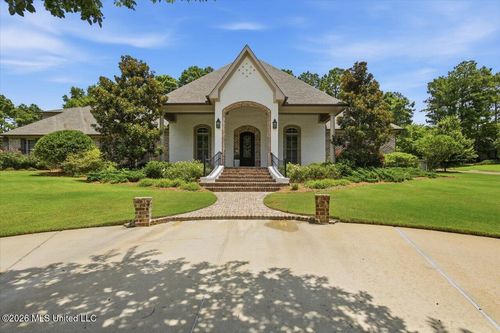 465 Pembrooke Dr, Madison, MS, 39110-8638 | Card Image