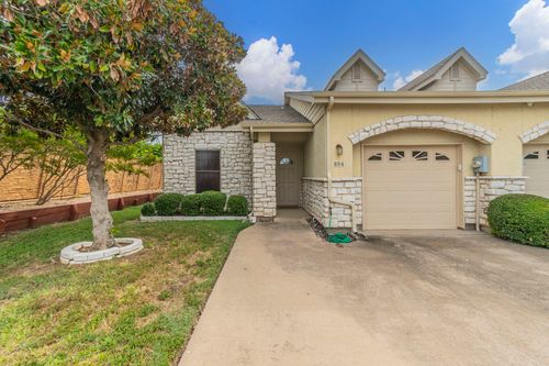 804 Beechcraft Ave, Grand Prairie, TX, 75051-1579 | Card Image