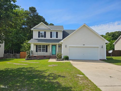 216 Edgecombe Dr, Spring Lake, NC, 28390-9160 | Card Image