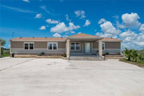 2319 Smith Rd, Aransas Pass, TX, 78336-6420 | Card Image