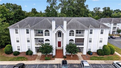 2b-3642 Morris Farm Dr, Greensboro, NC, 27409-8965 | Card Image