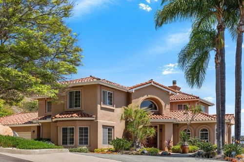 4753 Gabriel Way, La Mesa, CA, 91941-6834 | Card Image