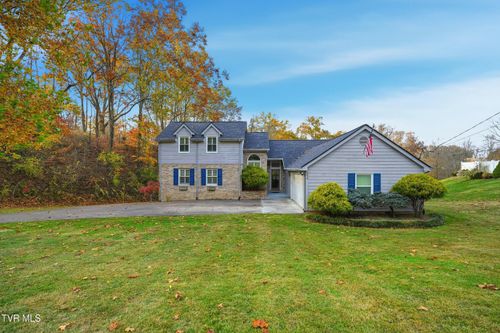 212 Old Castle Rd, Kingsport, TN, 37660-7210 | Card Image