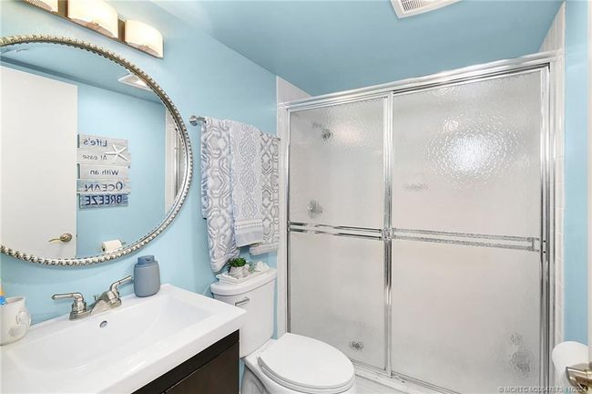 APT-206 - 9550 Ocean Dr, Condo with 3 bedrooms, 2 bathrooms and null parking in Jensen Beach FL | Image 21