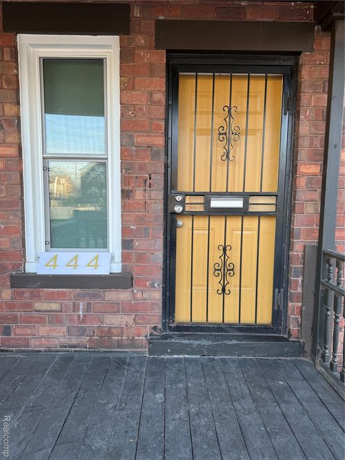444 E Philadelphia St, Detroit, MI, 48202-2231 | Card Image