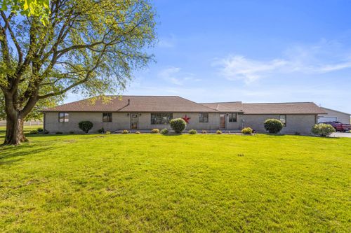 12317 N 1100 East Rd, Catlin, IL, 61817-9174 | Card Image