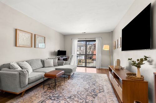 apt-106-315 Rantoul St, Beverly, MA, 01915-4333 | Card Image
