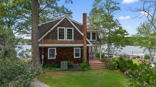 11 S Wangonk Trl, East Hampton, CT, 06424-2035 | Card Image