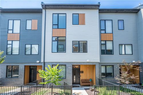 5547 Berlin Way, Pittsburgh, PA, 15201-2662 | Card Image