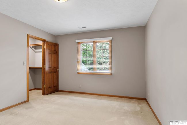 6421 Shenandoah Dr, House other with 4 bedrooms, 4 bathrooms and 3 parking in Lincoln NE | Image 35