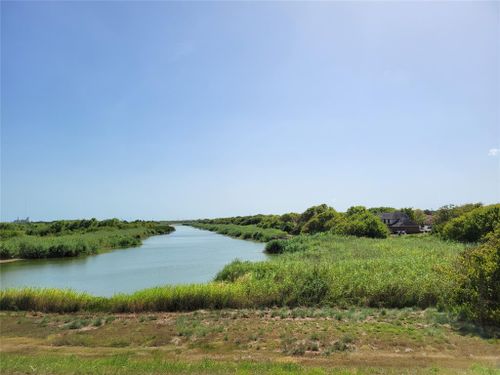 1719 Duncan Dr, Oyster Creek, TX, 77541-8813 | Card Image