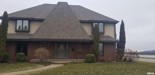 101 Oak St, Bellevue, IA, 52031-1105 | Card Image