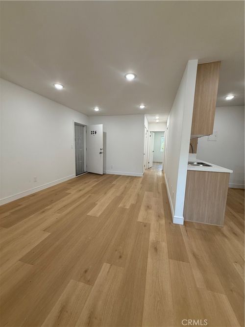 unit-224-14805 Chase St, Panorama City, CA, 91402-3440 | Card Image