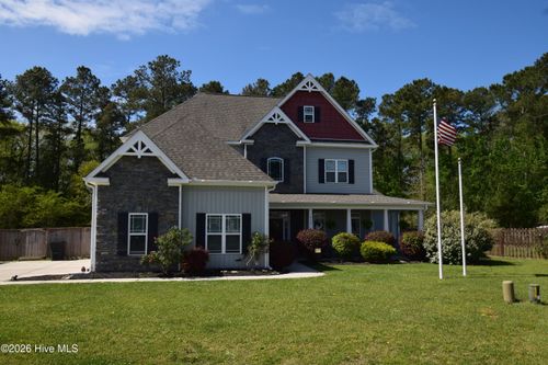 612 Dezi Ln, Hubert, NC, 28539-3992 | Card Image