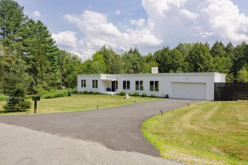 57 Old Taylor Rd, Jeffersonville, NY, 12748-5102 | Card Image