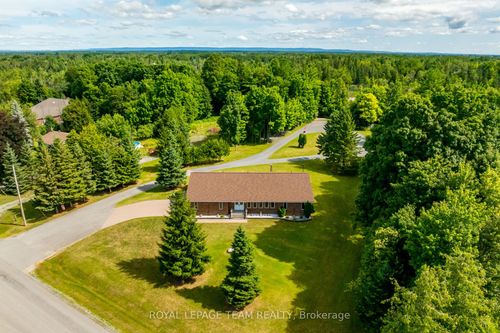 634 David Manchester Rd, Carp, ON, K0A1L0 | Card Image