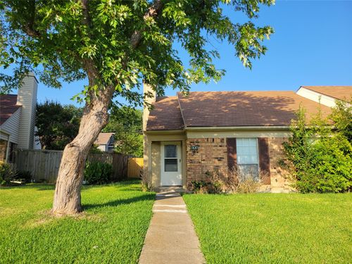 833 Colchester Dr, Mesquite, TX, 75149-3281 | Card Image