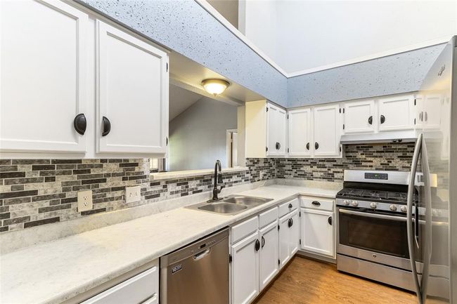 Kitchen | Image 7