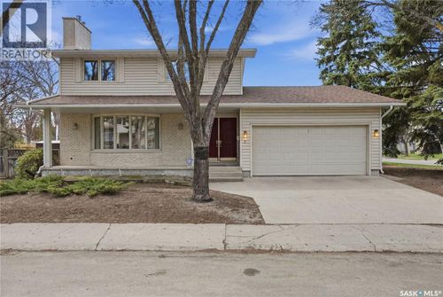 2 Culliton Cres, Regina, SK, S4S4J6 | Card Image