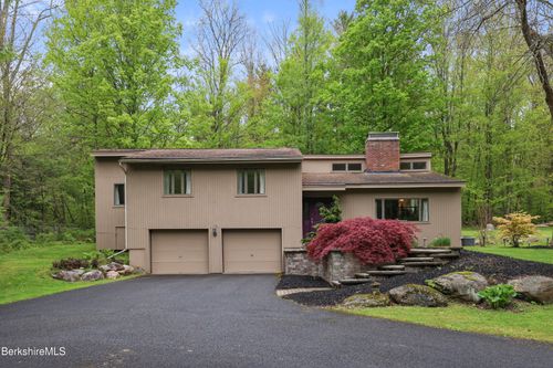1862 Home Rd, Sheffield, MA, 01257 | Card Image