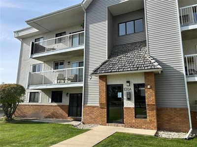 5202 - 130 Plaza Drive, Townhouse with 2 bedrooms, 1 bathrooms and null parking in Winnipeg MB | Image 1