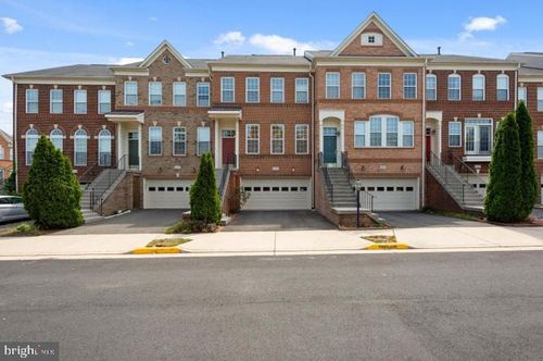 22052 Dilworth Sq, BROADLANDS, VA, 20148-6010 | Card Image