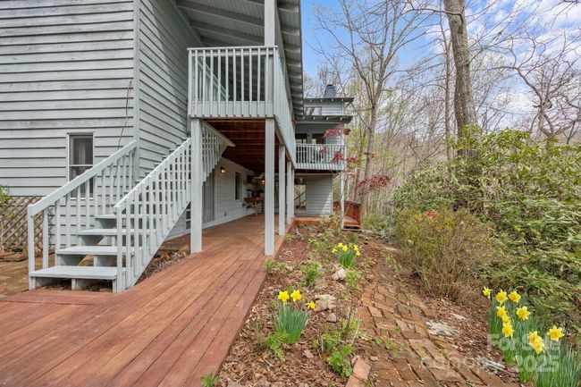63 Chestnut Forest Rd, House other with 3 bedrooms, 3 bathrooms and null parking in Fairview NC | Image 41