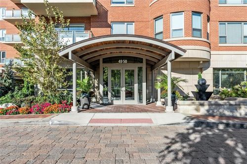 702-4950 Central St, Kansas City, MO, 64112-2588 | Card Image