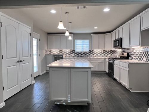 536 Rockport St, Georgetown, TX, 78633-2231 | Card Image