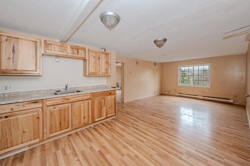 apt-4b-30 Beech St, Bristol, NH, 03222-3093 | Card Image