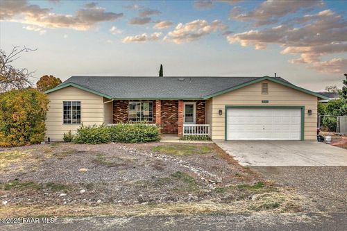 7625 E Paseo Hermoso, Prescott Valley, AZ, 86314-5512 | Card Image