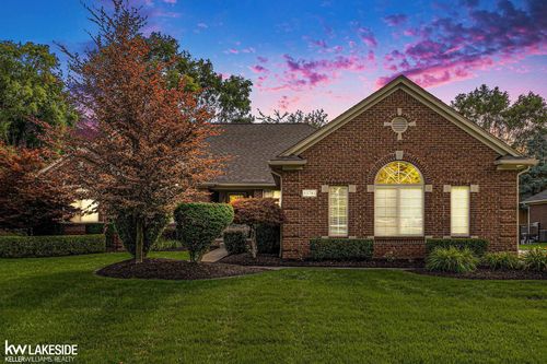 53781 Desano Dr, Shelby Township, MI, 48315-1194 | Card Image